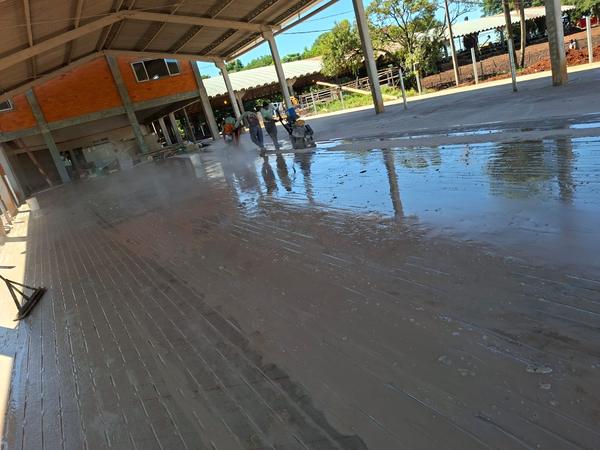 Área coberta em concreto, foto 1