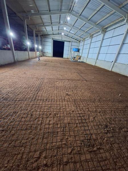 Galpão com piso de concreto armado, foto 3